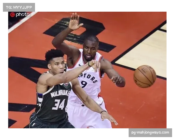 雄鹿进攻效率低迷 客场惨败猛龙暴露防守体系漏洞 雄鹿进攻效率低迷 客场惨败猛龙暴露防守体系漏洞